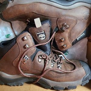 Woman's Timberland Hiking Boots